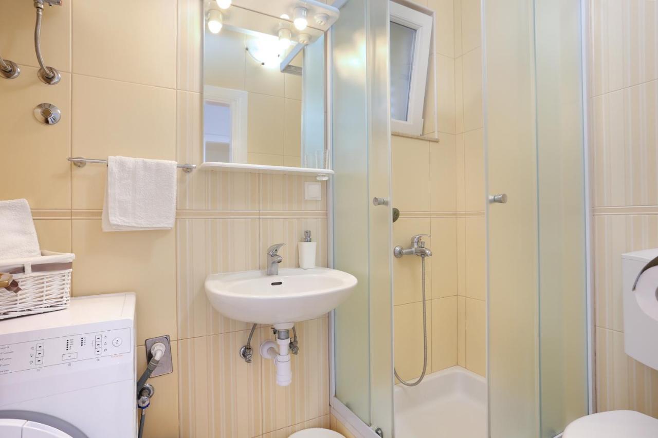 Apartments By The Sea Podgora, Makarska - 2594 Dış mekan fotoğraf