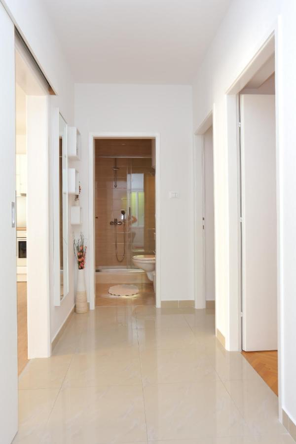 Apartments By The Sea Podgora, Makarska - 2594 Dış mekan fotoğraf